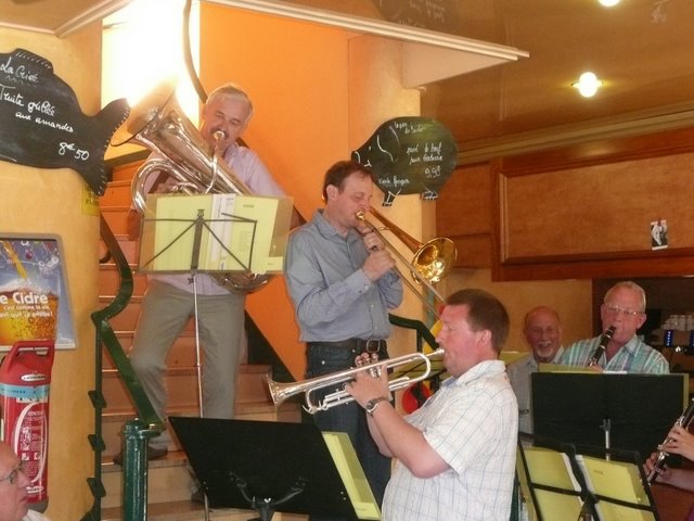 click for next image... slideshow image