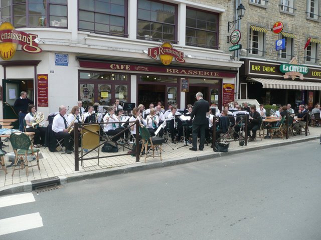 click for next image... slideshow image