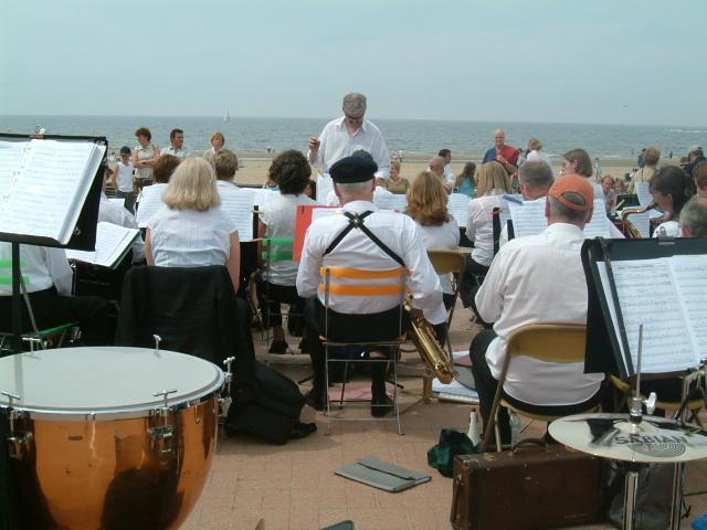 click for next image... slideshow image