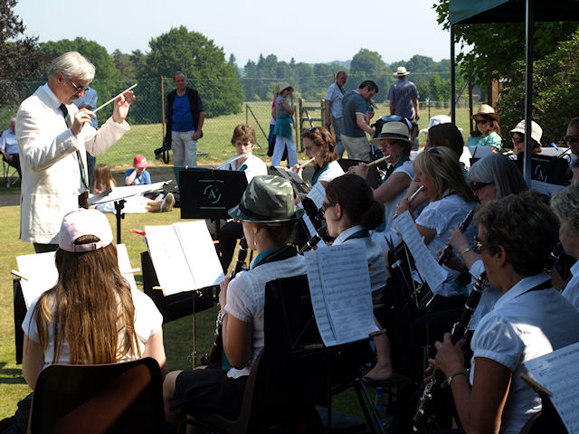 click for next image... slideshow image